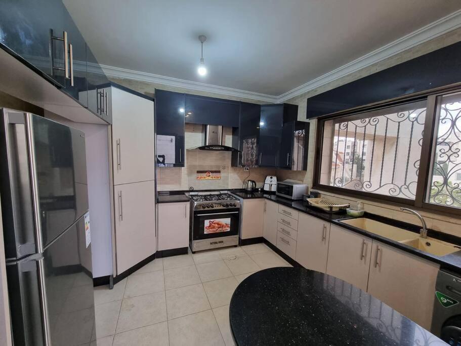 Deir Ghbar 3 Rooms Apart Амман Экстерьер фото